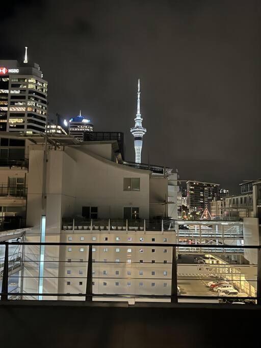 Seaview Waterfront Hotel Apt Окленд Экстерьер фото